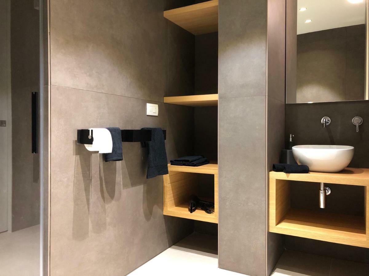 Golden Suites 50 모노폴리 외부 사진