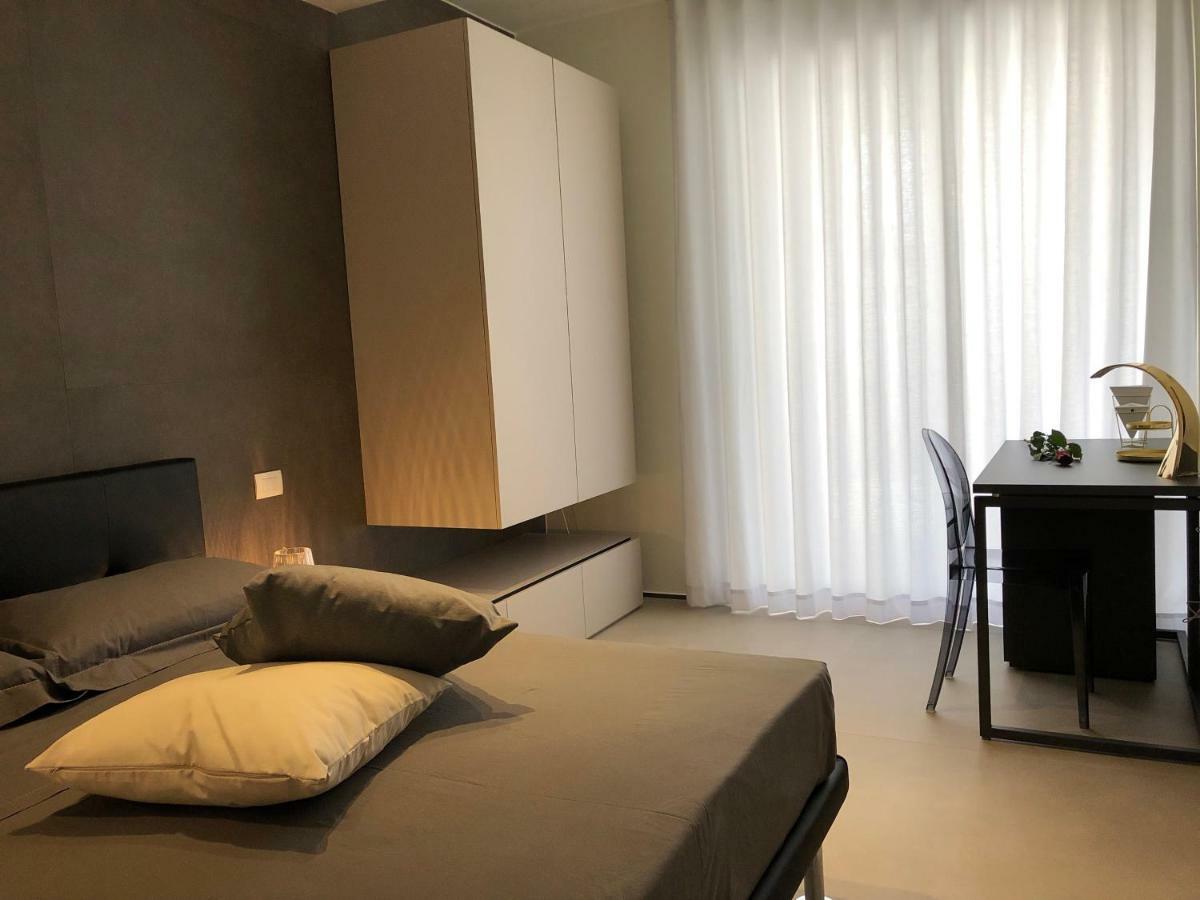 Golden Suites 50 모노폴리 외부 사진