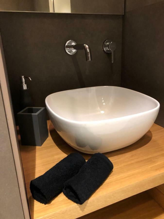 Golden Suites 50 모노폴리 외부 사진