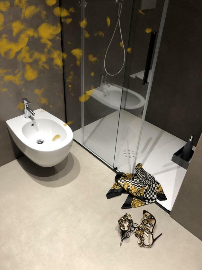 Golden Suites 50 모노폴리 외부 사진