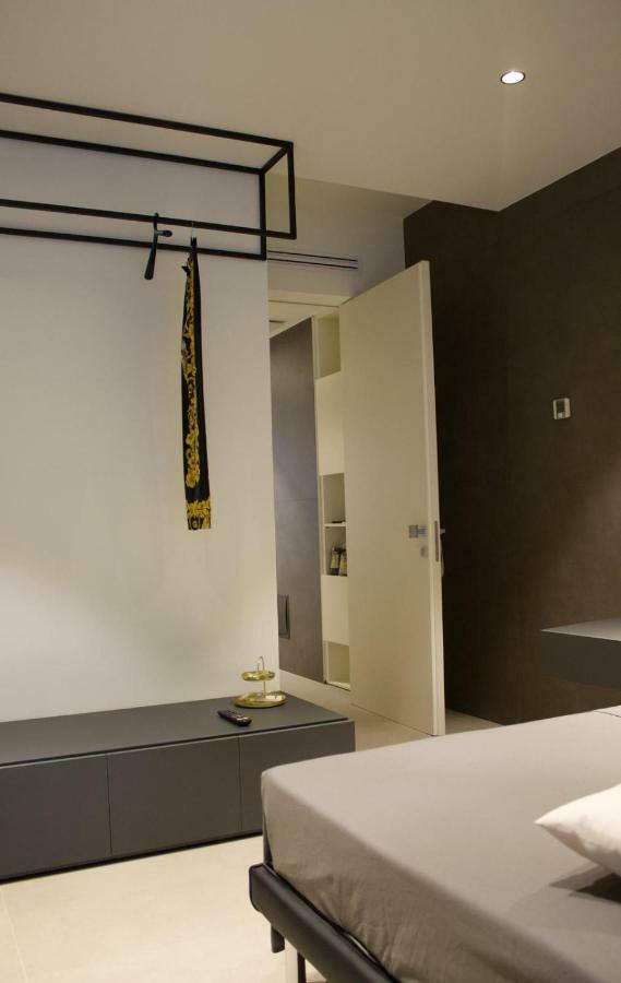Golden Suites 50 모노폴리 외부 사진